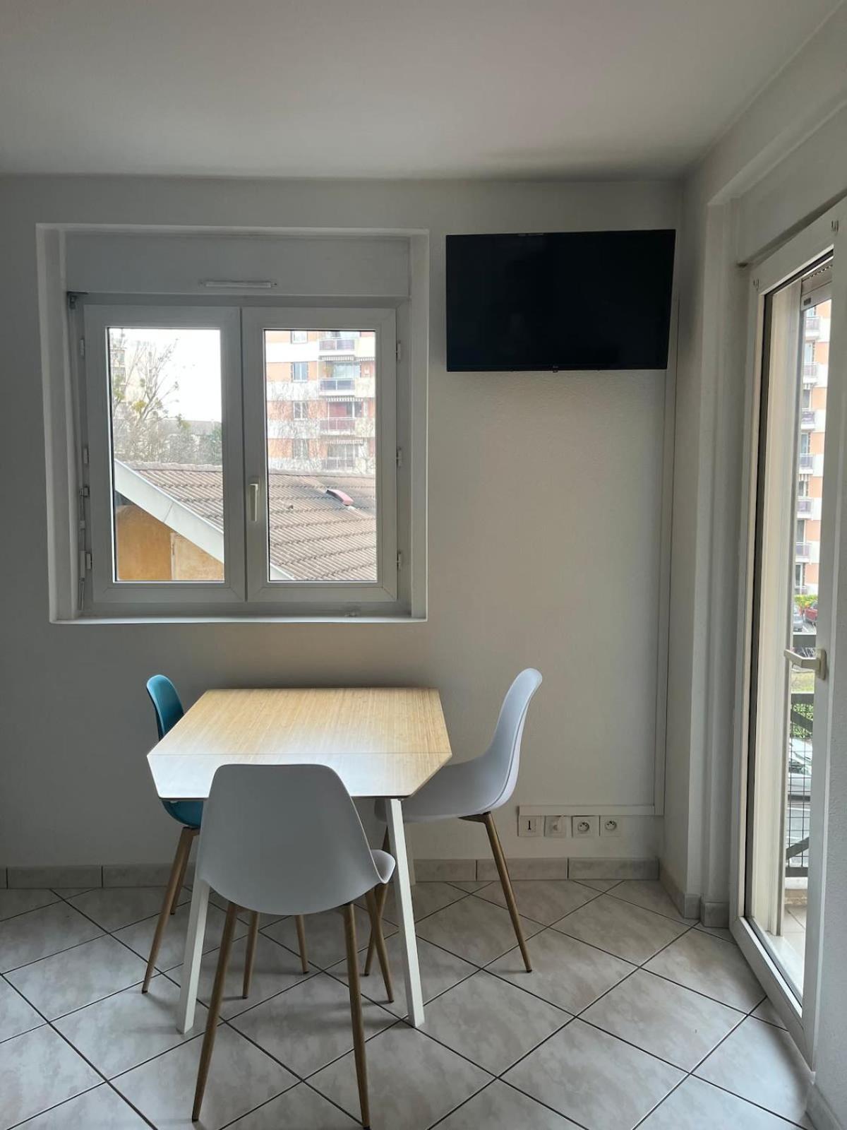Le Rialto Cozy T2 Avec Parking Apartment Annecy Luaran gambar